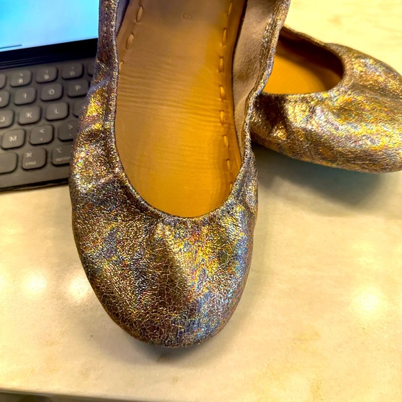 Tieks Love Potion 2024 release size 8, brand new in box. Unavailable release. - Picture 7 of 7